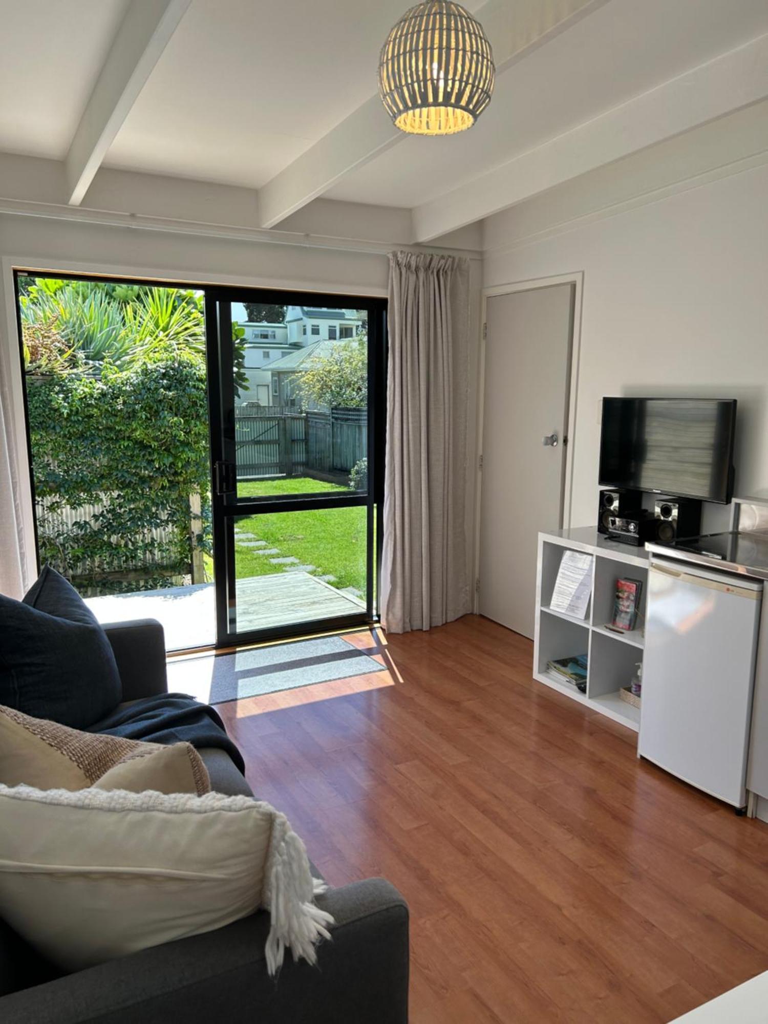 Evolve Bach Villa Whitianga Exterior photo